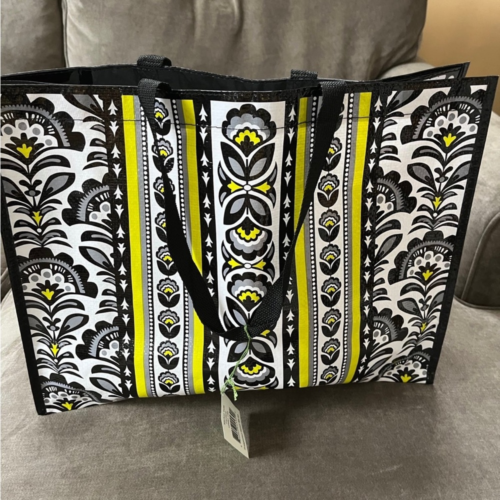 Vera Bradley tote bag